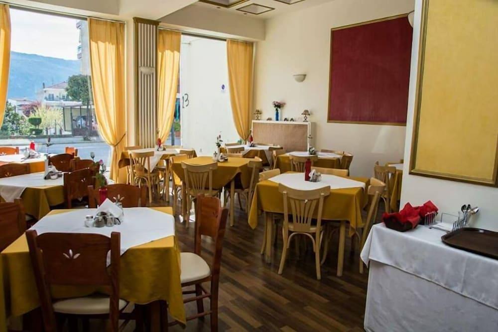 Hotel King Kalambáka Kültér fotó
